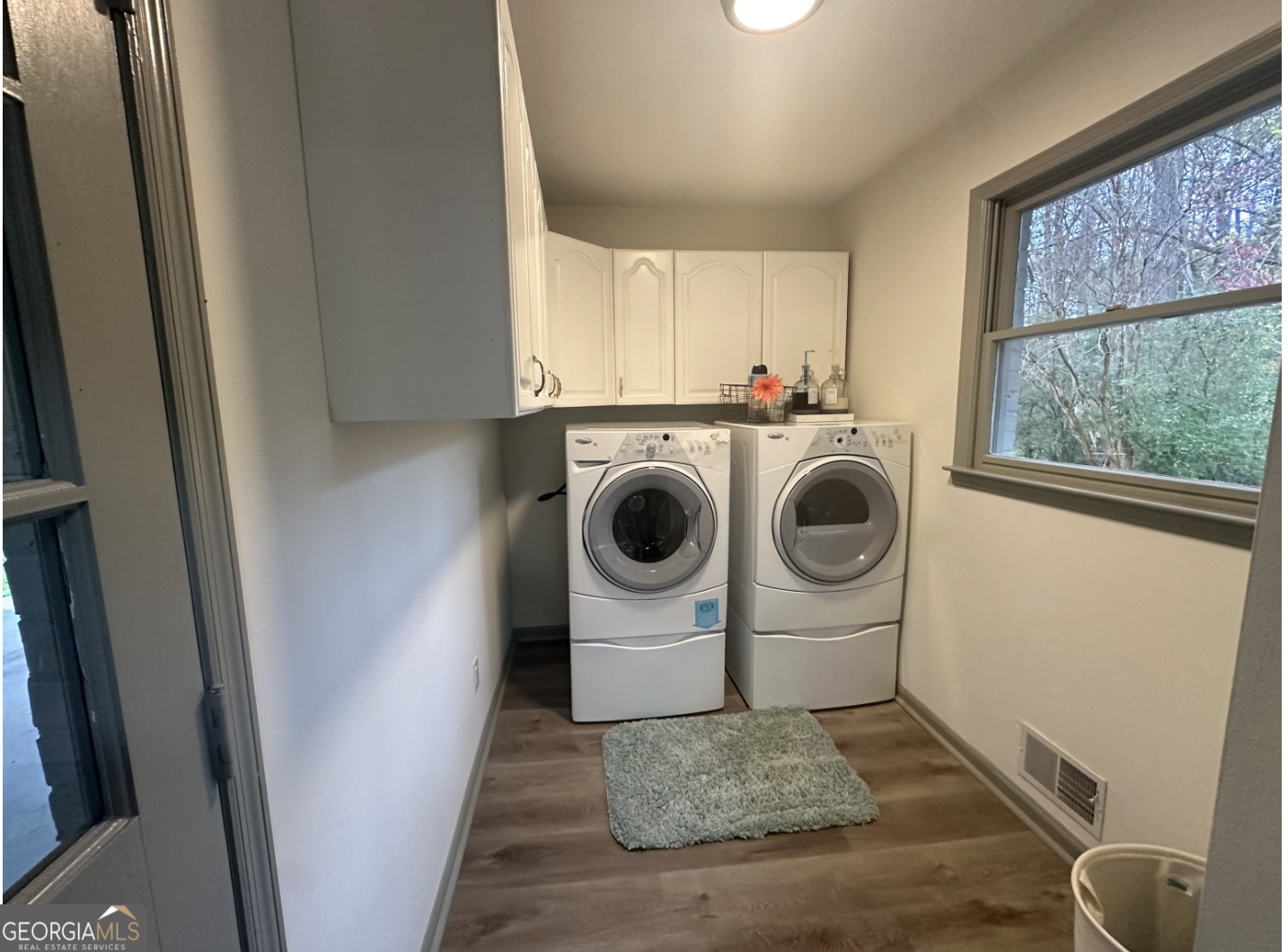 2775 Jackson Road Griffin, GA 30223 - Photo 9 of 30 a utility room with dryer and washer