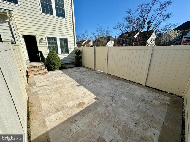 $4,400 | 42403 Pine Forest Drive, Chantilly, VA 20152