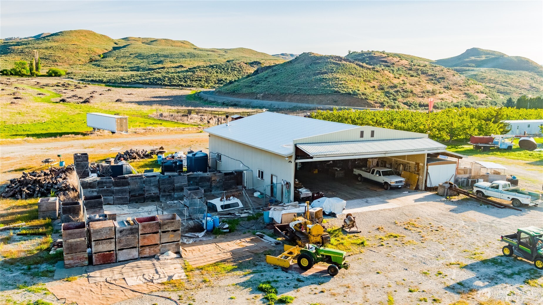 81 Dry Coulee Road Okanogan, WA 98840 - Photo 2 of 7 an outdoor space with furniture and mountain view