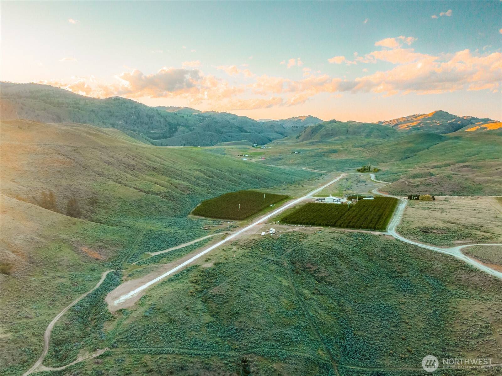 81 Dry Coulee Road Okanogan, WA 98840 - Photo 3 of 7 a view of outdoor space and mountain view