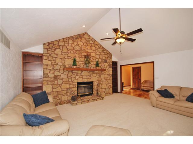 1075 Chipmunk Lane Pendleton, IN 46064 - Photo 3 of 24