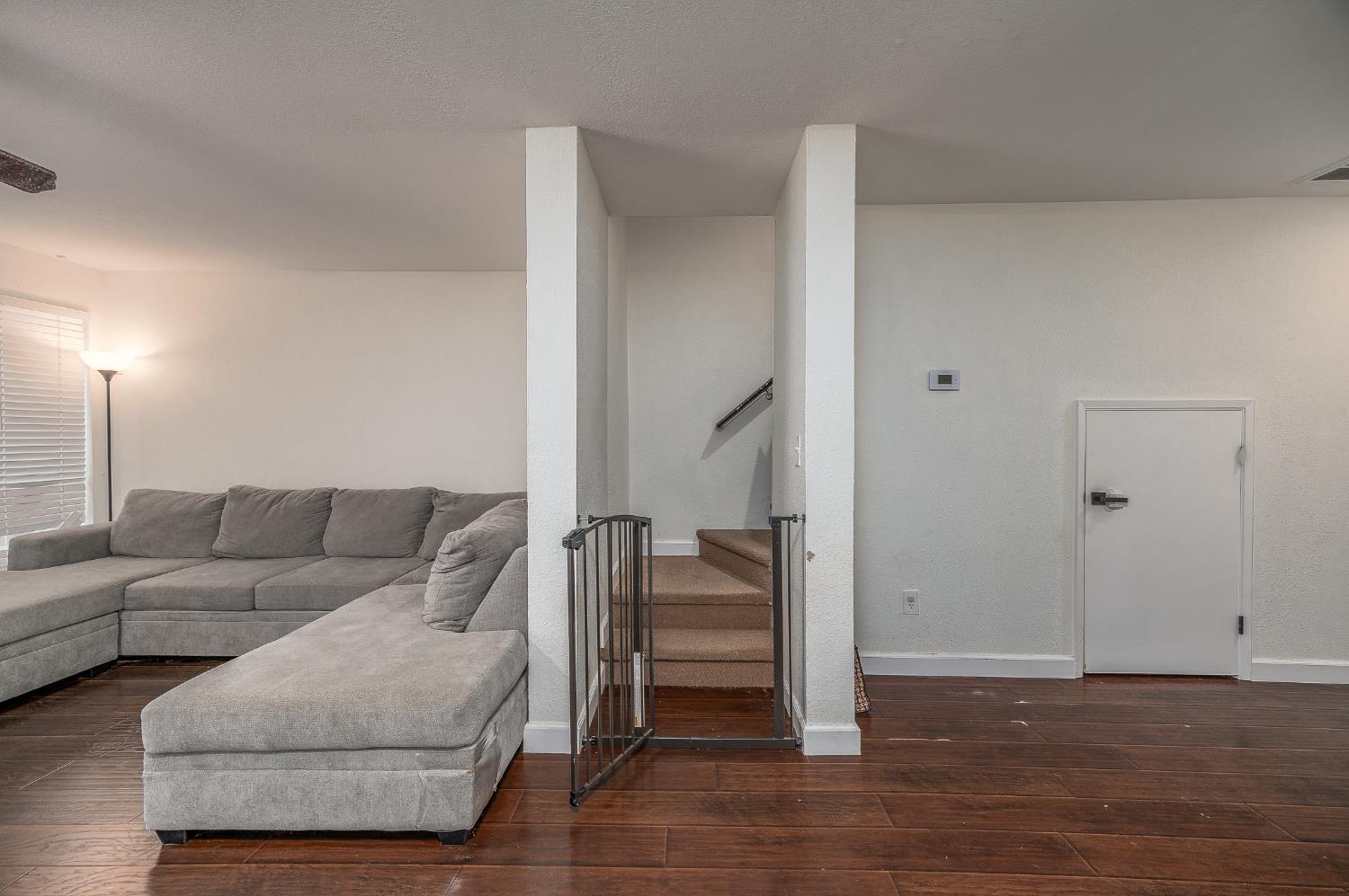 581 Lincoln Avenue, Unit B Modesto, CA 95354 - Photo 13 of 24