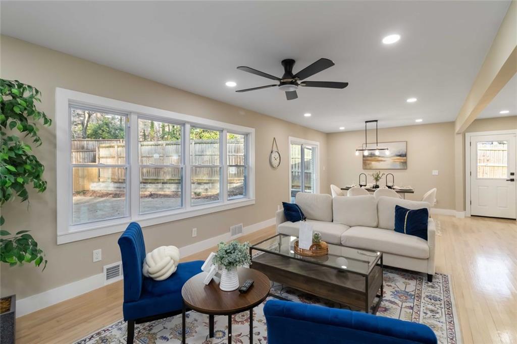 2338 Greenglade Road Northeast Atlanta, GA 30345 - Photo 9 of 29