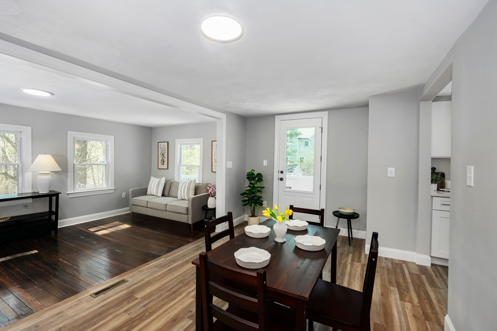 43 Riverside Drive North Reading, MA 01864 - Photo 8 of 21