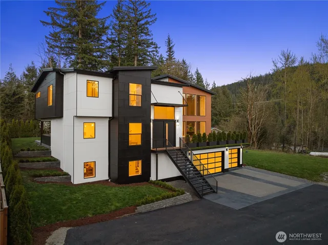 $2,199,950 | 9730 354th Avenue Southeast, Snoqualmie, WA 98065