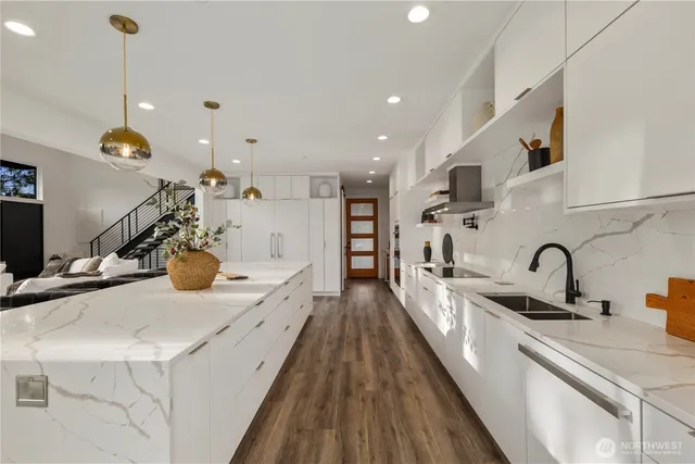 $2,199,950 | 9730 354th Avenue Southeast, Snoqualmie, WA 98065