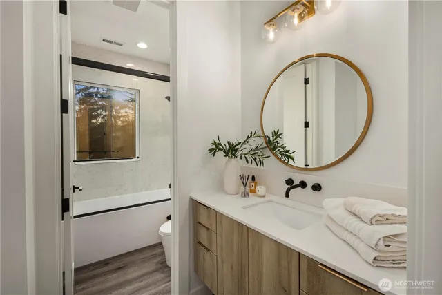 $2,199,950 | 9730 354th Avenue Southeast, Snoqualmie, WA 98065