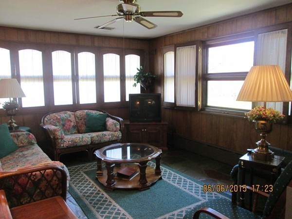 57 Rzasa Drive Chicopee, MA 01013 - Photo 6 of 20 Gallery Image 6