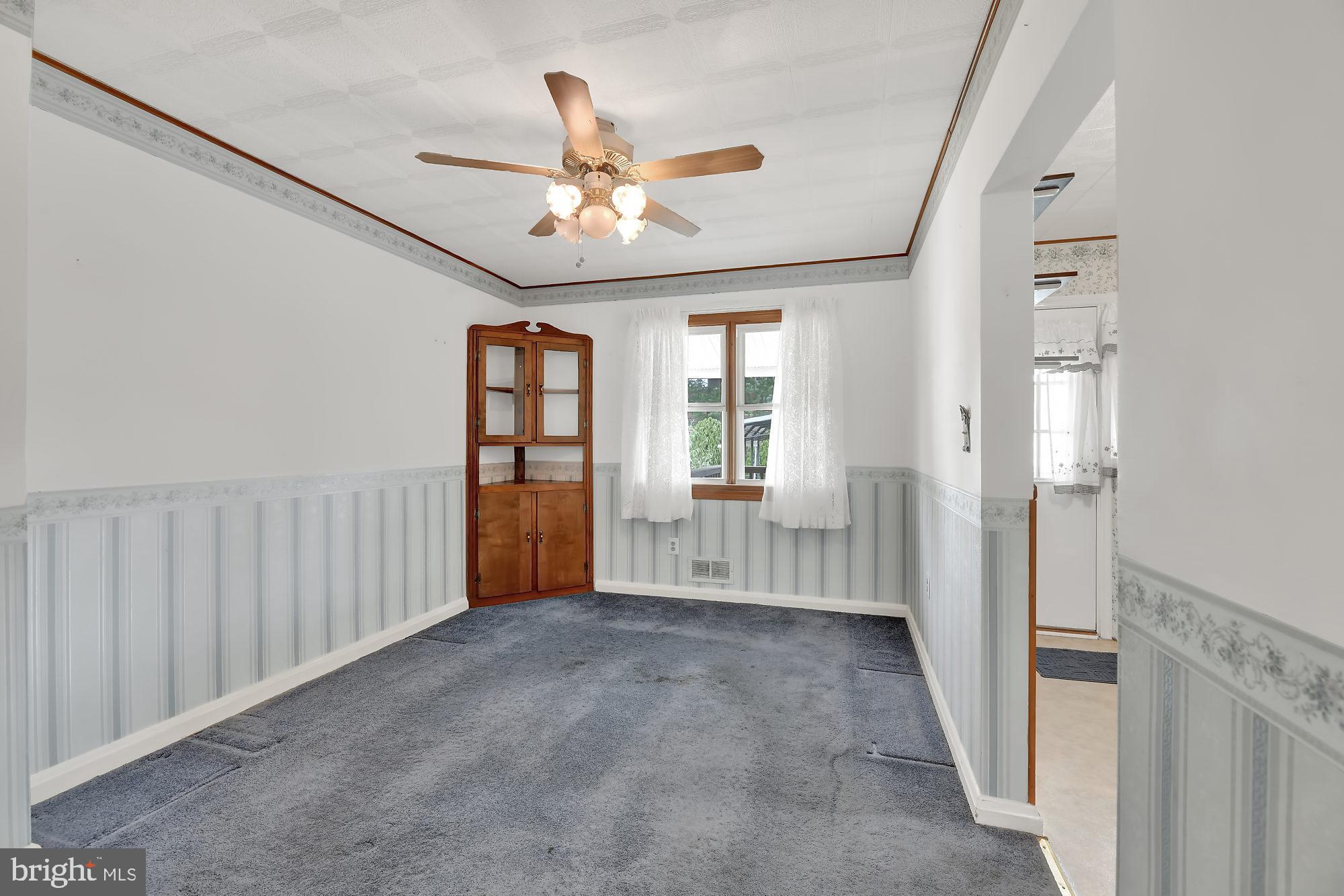 2732 Moorgate Road Baltimore, MD 21222 - Photo 12 of 28 Dining Room
