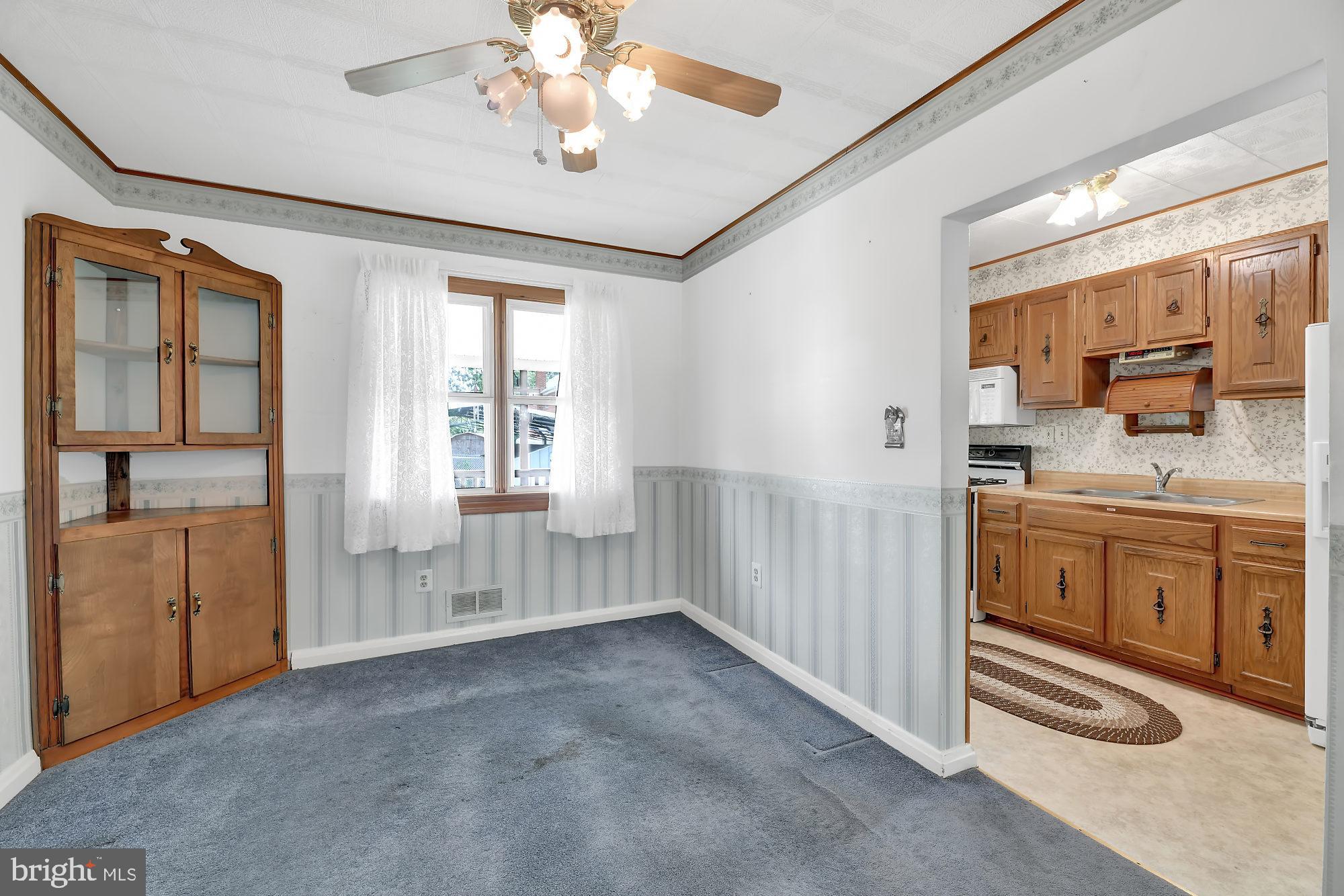 2732 Moorgate Road Baltimore, MD 21222 - Photo 7 of 28 Dining Room