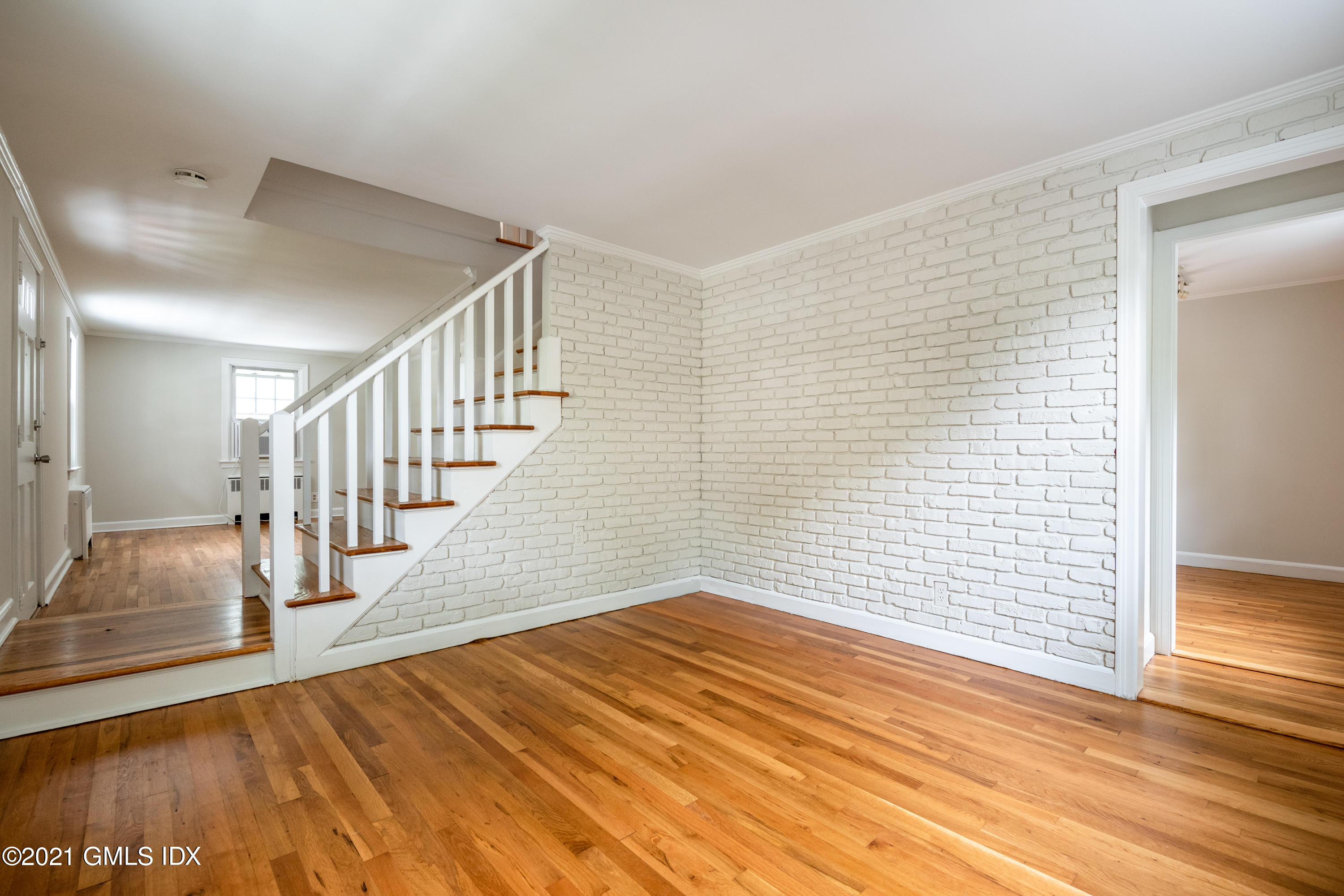 38 Riverside Lane Riverside, CT 06878 - Photo 8 of 19 Dinning room