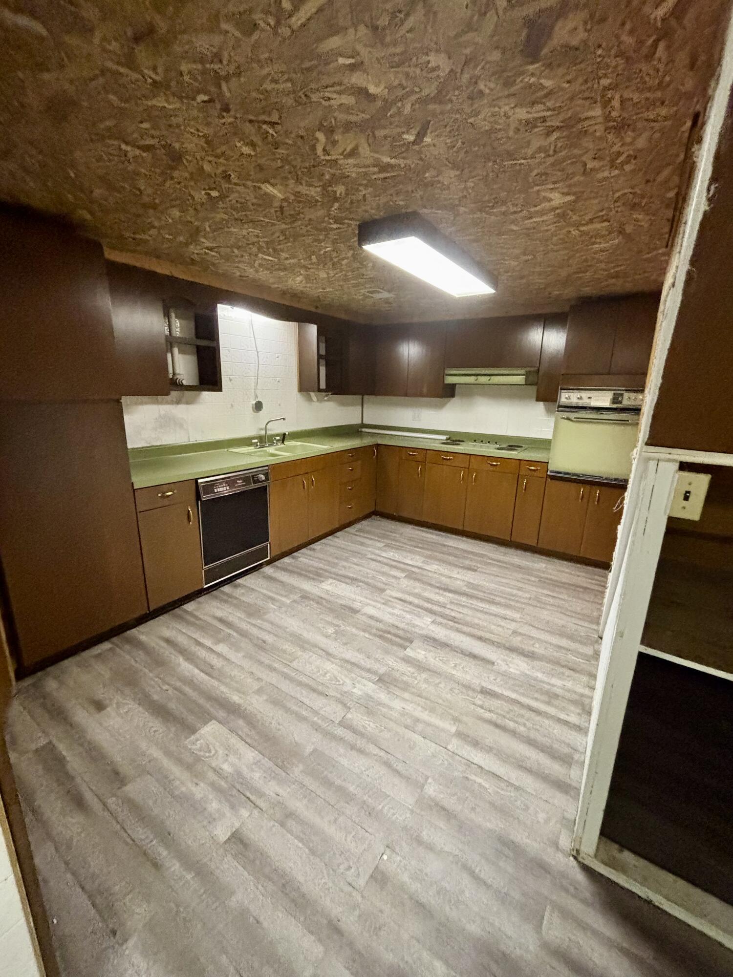 3200 West Long Lake Road Orleans, MI 48865 - Photo 20 of 60 IMG_1582