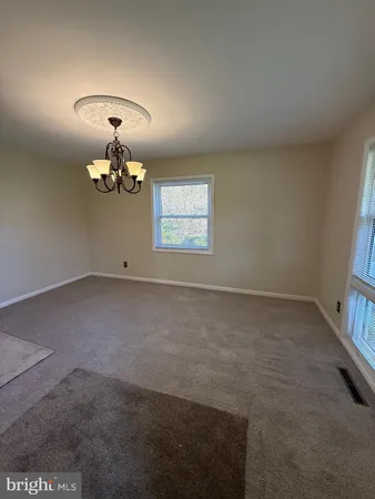 $3,000 | 536 Hampton Lane, Towson, MD 21286