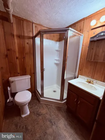 $3,000 | 536 Hampton Lane, Towson, MD 21286