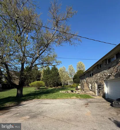 $3,000 | 536 Hampton Lane, Towson, MD 21286