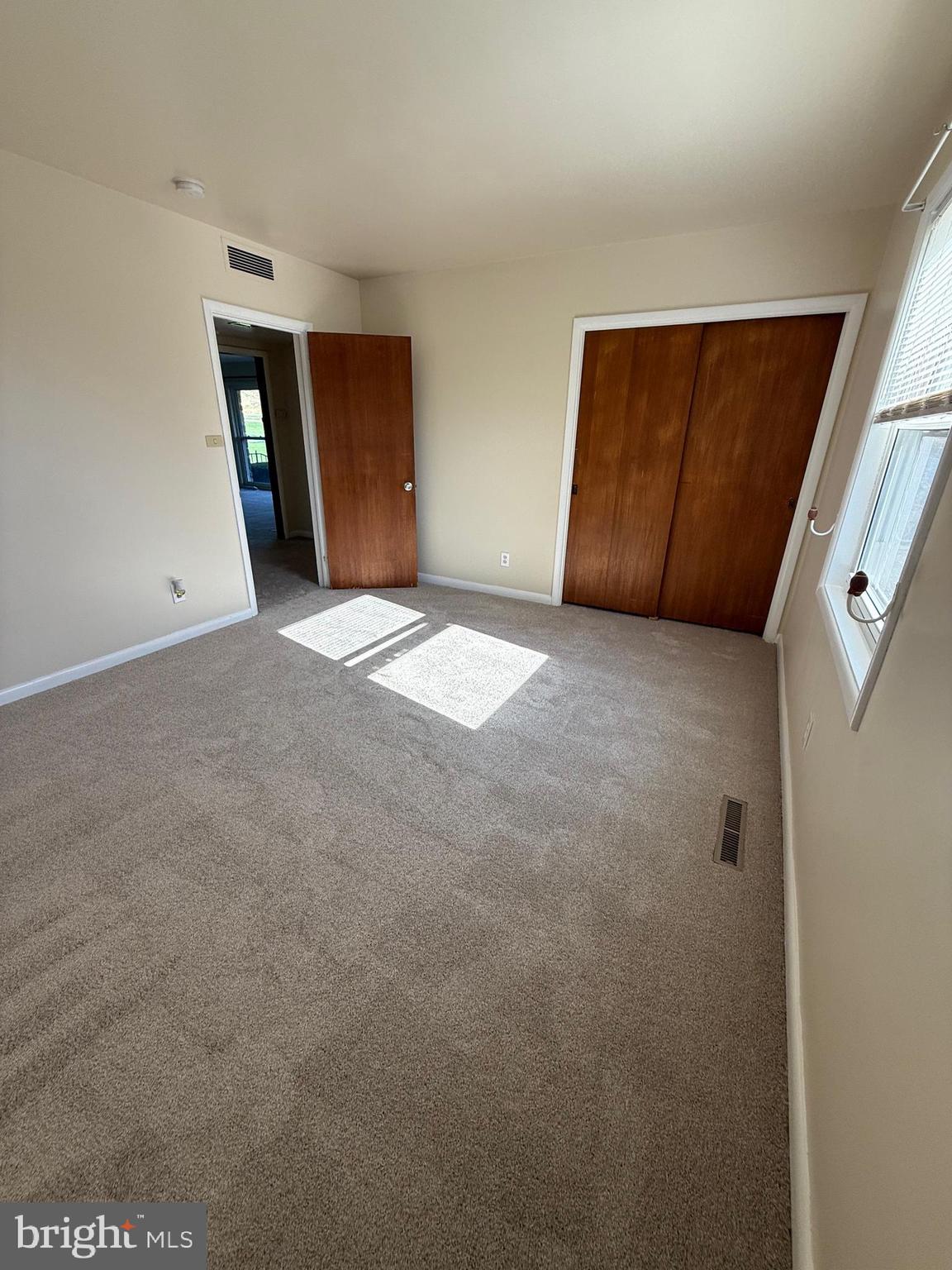 536 Hampton Lane Towson, MD 21286 - Photo 8 of 18