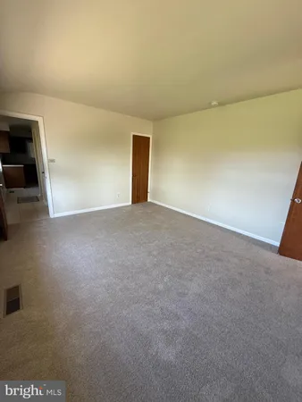 $3,000 | 536 Hampton Lane, Towson, MD 21286