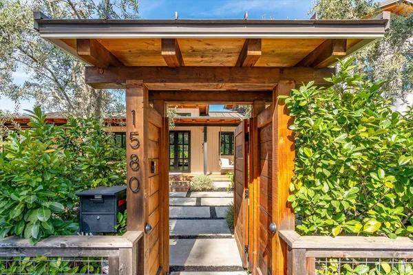$2,995,000 | 1580 Hillview Place, St. Helena, CA 94574