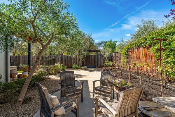 $2,995,000 | 1580 Hillview Place, St. Helena, CA 94574