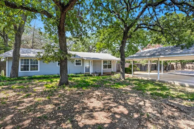$2,250 | 5702 Teasley Lane, Denton, TX 76210