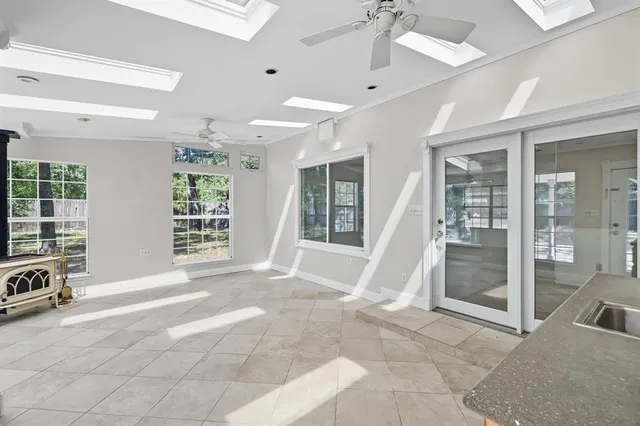 $2,250 | 5702 Teasley Lane, Denton, TX 76210