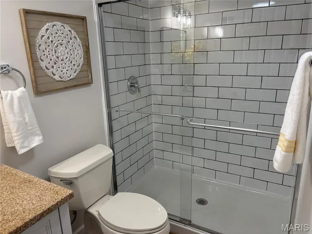 $2,250 | 11357 Revere Lane, St. Louis, MO 63128