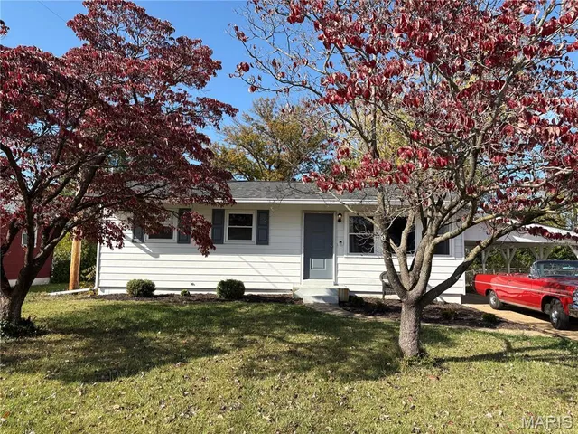 $2,250 | 11357 Revere Lane, St. Louis, MO 63128