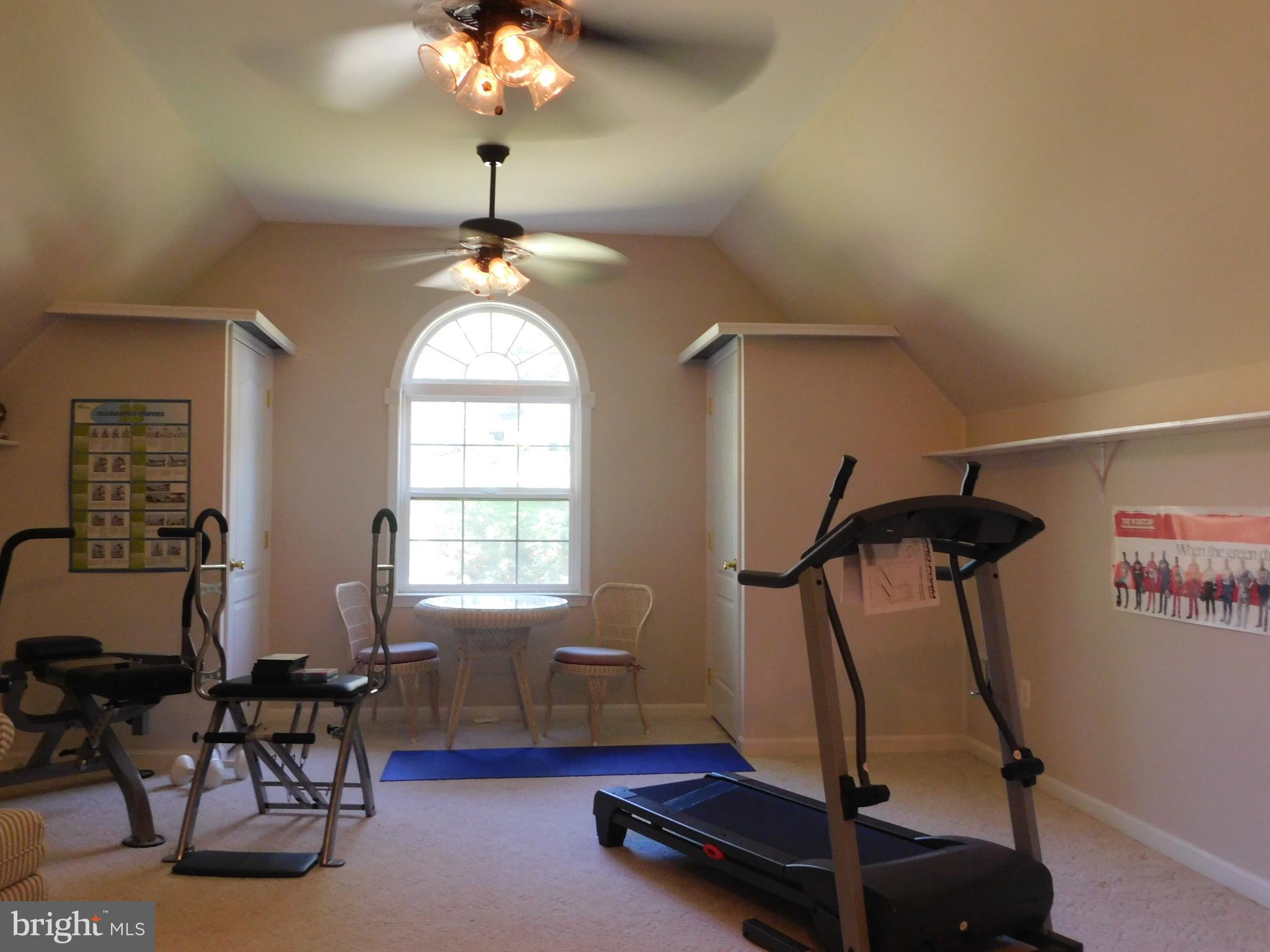 3239 Holland Cliffs Road Huntingtown, MD 20639 - Photo 8 of 13 Upper Level Bonus Room