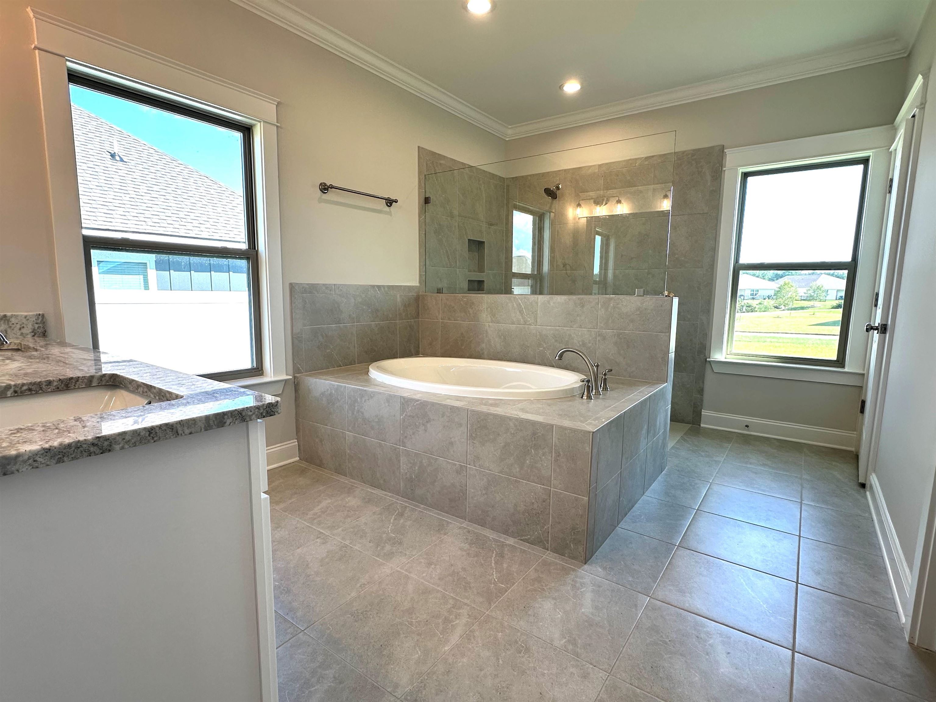 10914 Secretariat Boulevard Daphne, AL 36526 - Photo 11 of 18 Bathroom