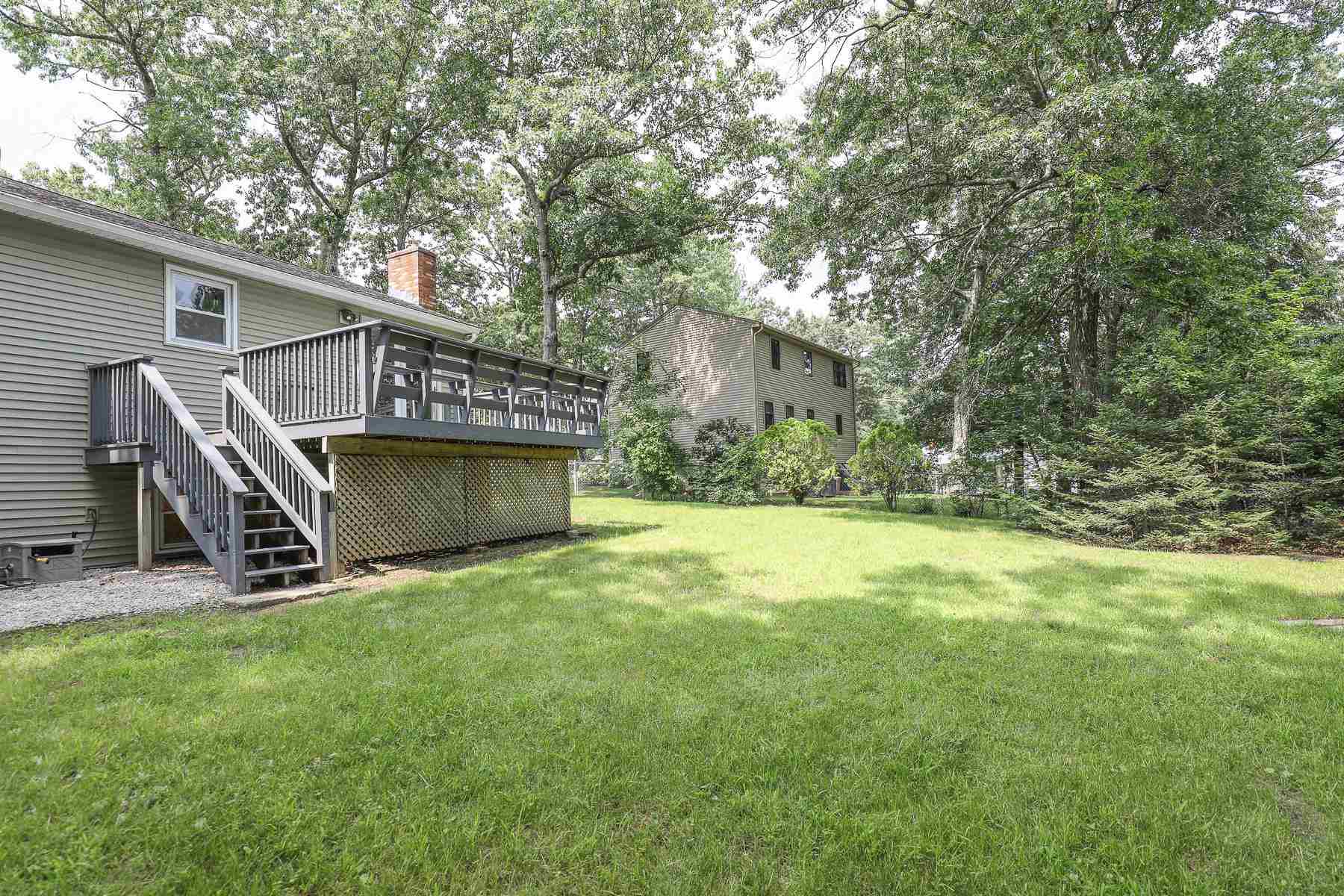 11 Cliff Road Nashua, NH 03062 - Photo 4 of 38
