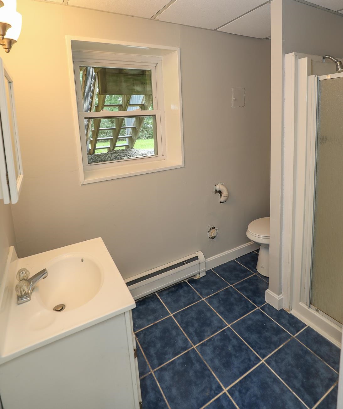 11 Cliff Road Nashua, NH 03062 - Photo 35 of 38