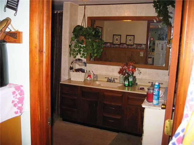 850 Black Road Hopewell, OH 43746 - Photo 9 of 14