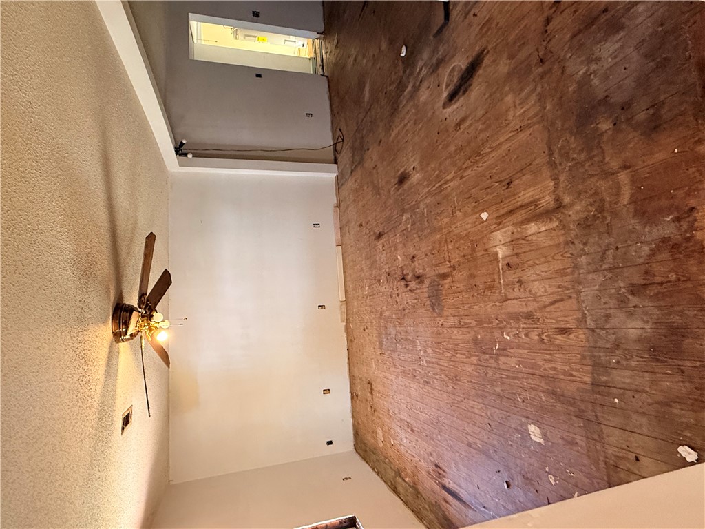 140 Davis Hill Road West Union, SC 29696 - Photo 8 of 12 .