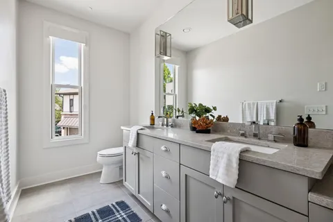 $935,000 | 206 South 10th Street, Nashville, TN 37206