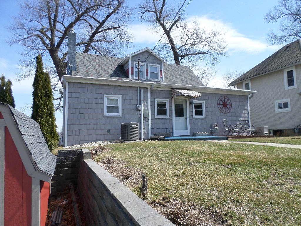 2311 Poets Drive Rochester, IN 46975 - Photo 2 of 21 Gallery Image 2