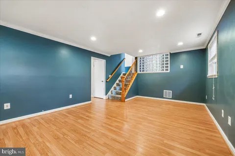 $739,000 | 823 Diamond Drive, Gaithersburg, MD 20878