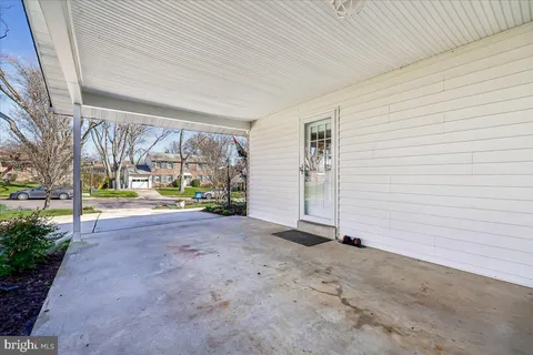 $739,000 | 823 Diamond Drive, Gaithersburg, MD 20878