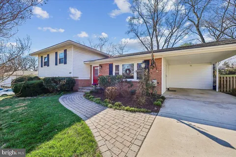 $739,000 | 823 Diamond Drive, Gaithersburg, MD 20878
