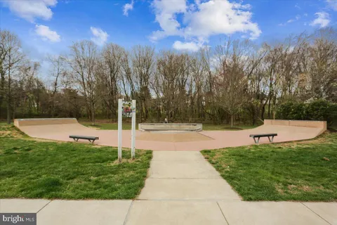 $739,000 | 823 Diamond Drive, Gaithersburg, MD 20878