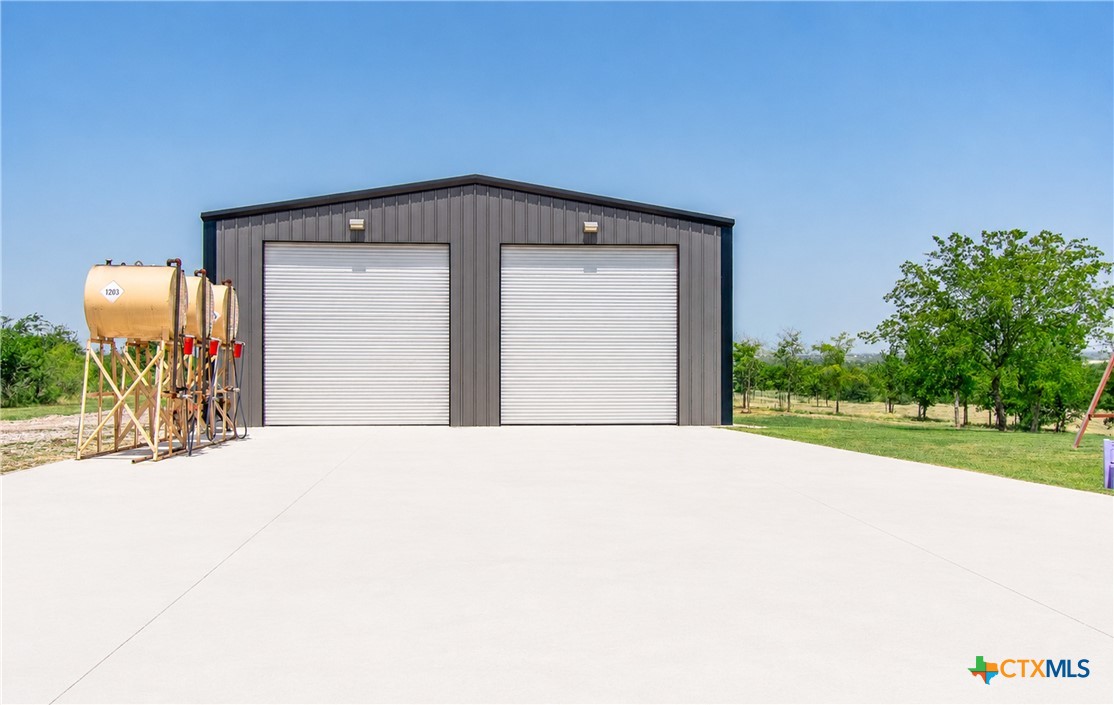 13428 Knob Hill Road Rogers, TX 76569 - Photo 33 of 43