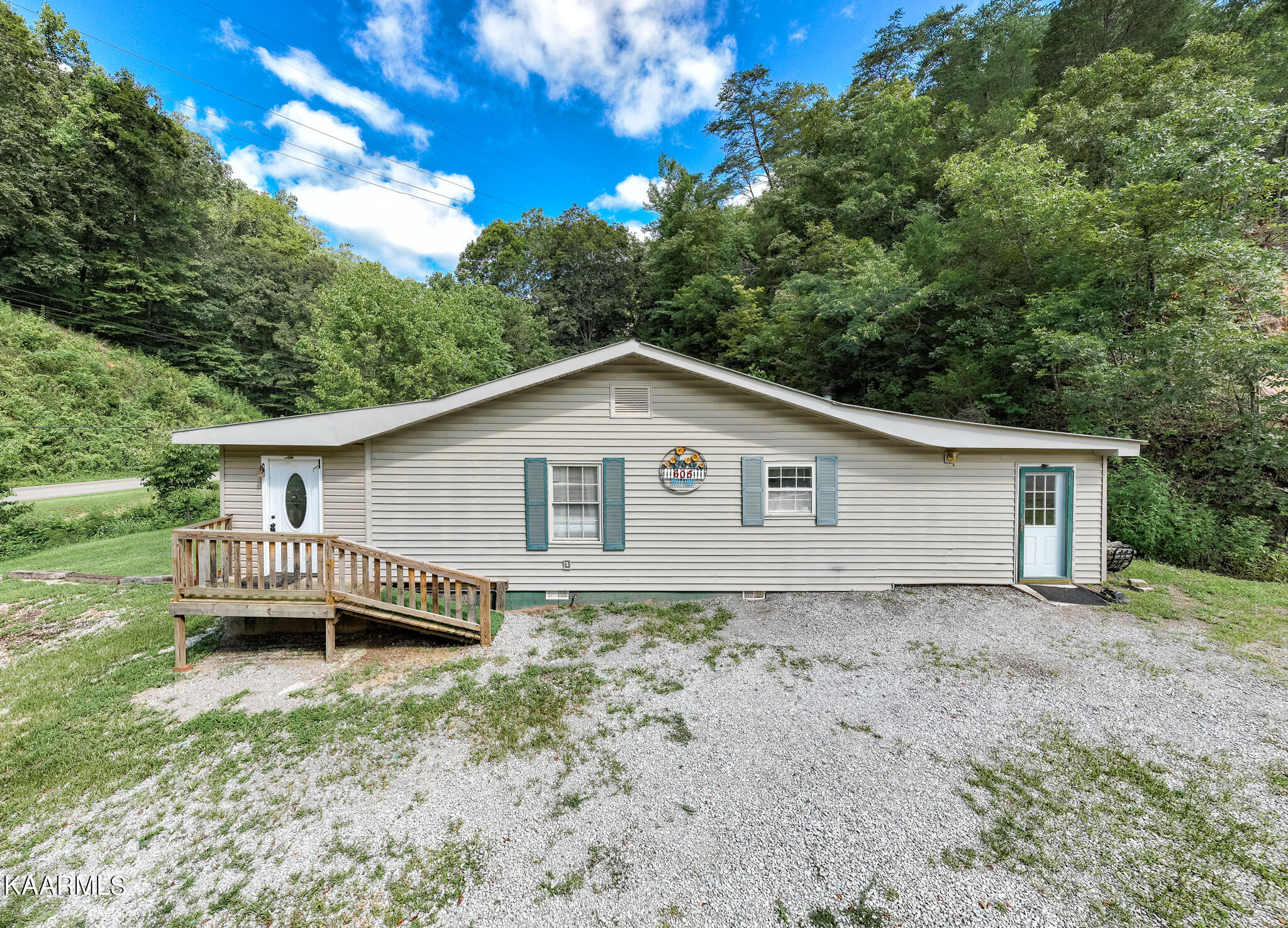 605 Yarnell Road Clinton, TN 37716 - Photo 1 of 32 605 Yarnell Rd-32