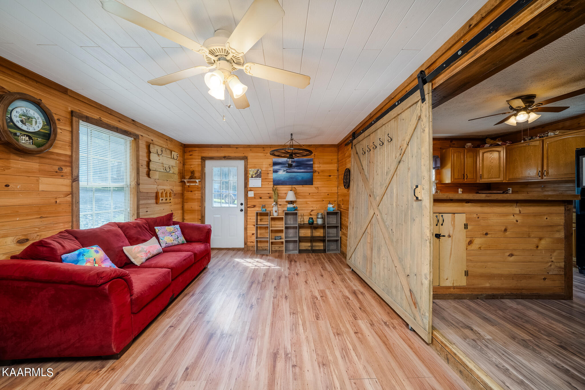 605 Yarnell Road Clinton, TN 37716 - Photo 14 of 32 605 Yarnell Rd-18