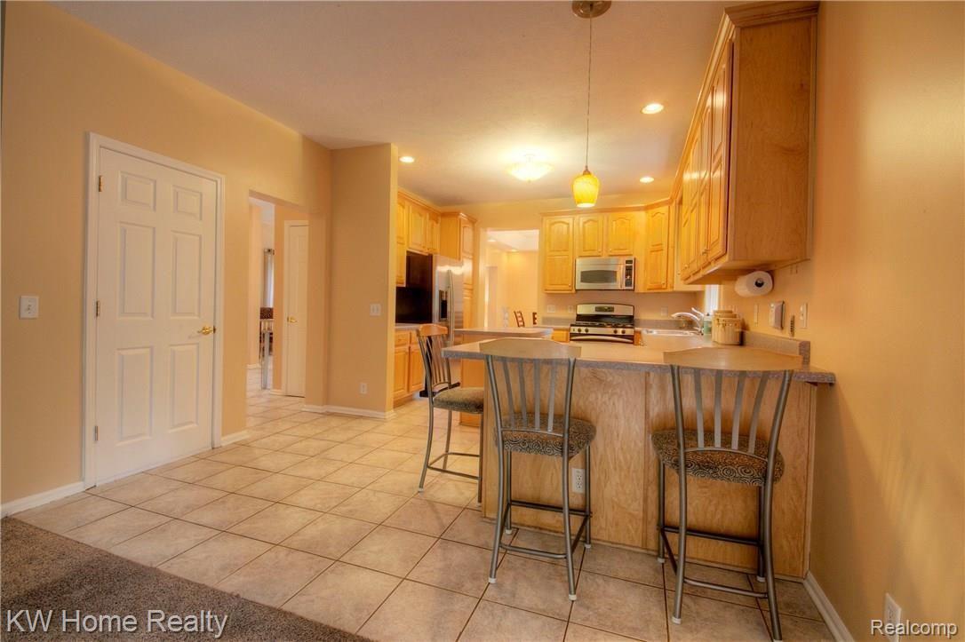 23903 Berg Road Southfield, MI 48033 - Photo 18 of 55 930A1084_5_6.jpg