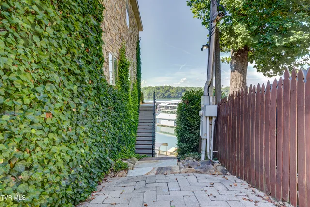 $1,090,000 | 667 Rockingham Road, Gray, TN 37615