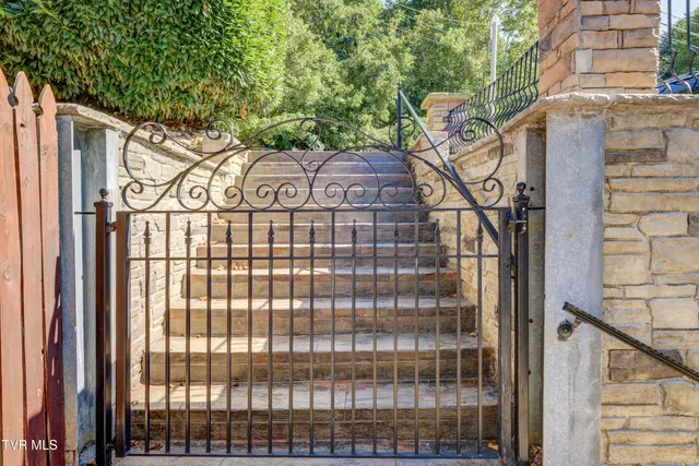 $1,090,000 | 667 Rockingham Road, Gray, TN 37615