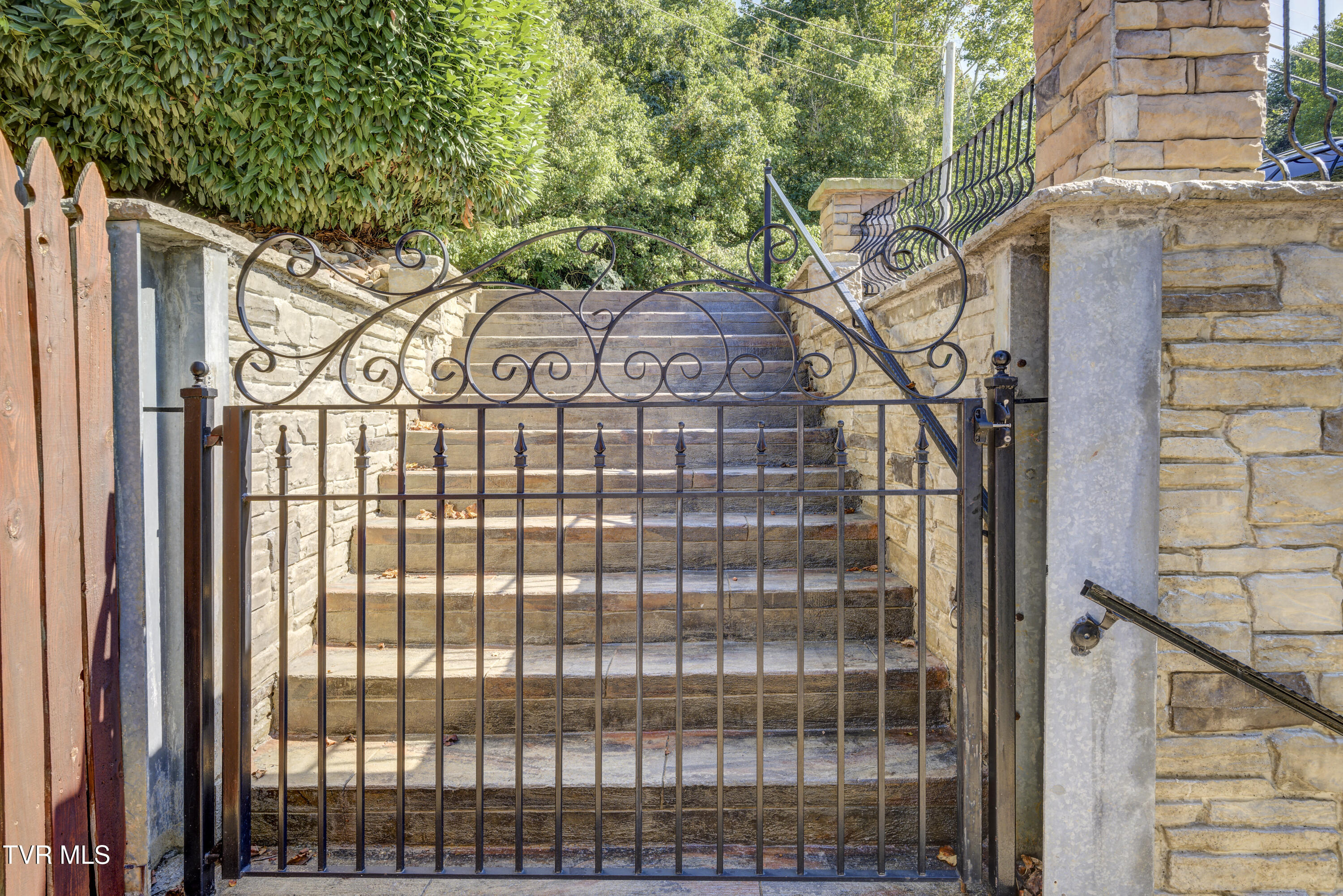 667 Rockingham Road Gray, TN 37615 - Photo 26 of 104 Rockimgham-89