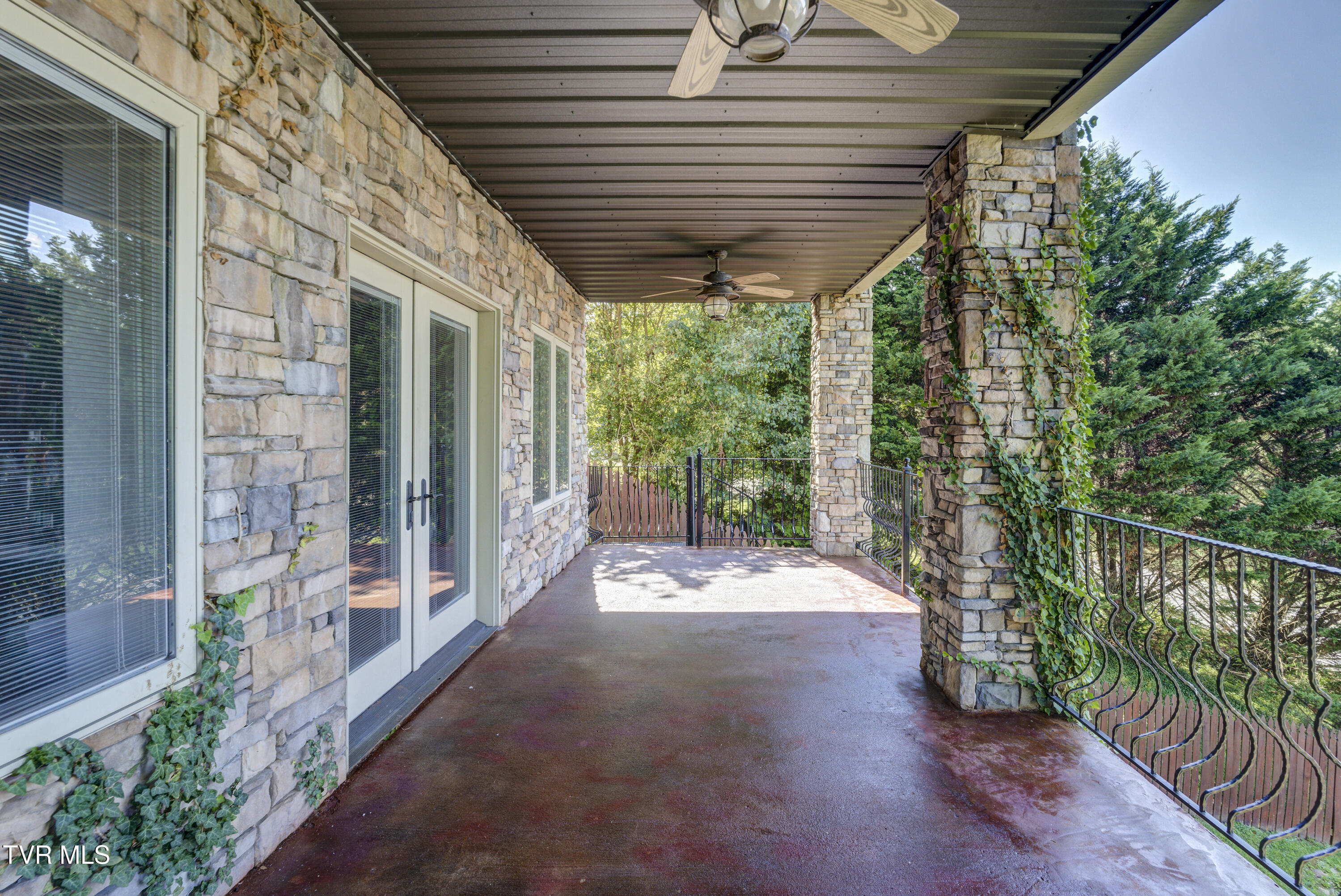 667 Rockingham Road Gray, TN 37615 - Photo 5 of 104 Rockimgham-67