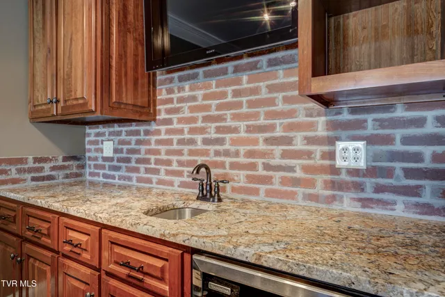 $1,090,000 | 667 Rockingham Road, Gray, TN 37615