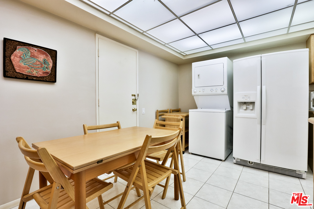 1015 North Kings Road, Unit 309 West Hollywood, CA 90069 - Photo 12 of 36