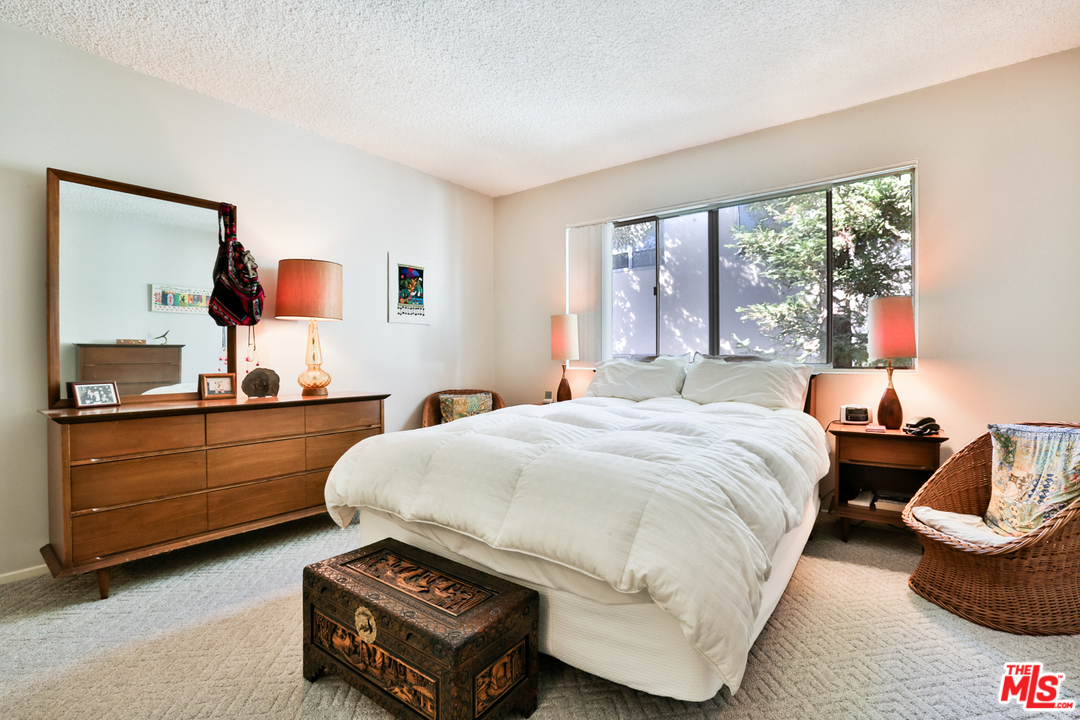 1015 North Kings Road, Unit 309 West Hollywood, CA 90069 - Photo 23 of 36